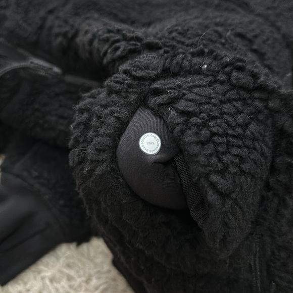 Lululemon Sherpa Scuba Hoodie - Picture 7 of 7